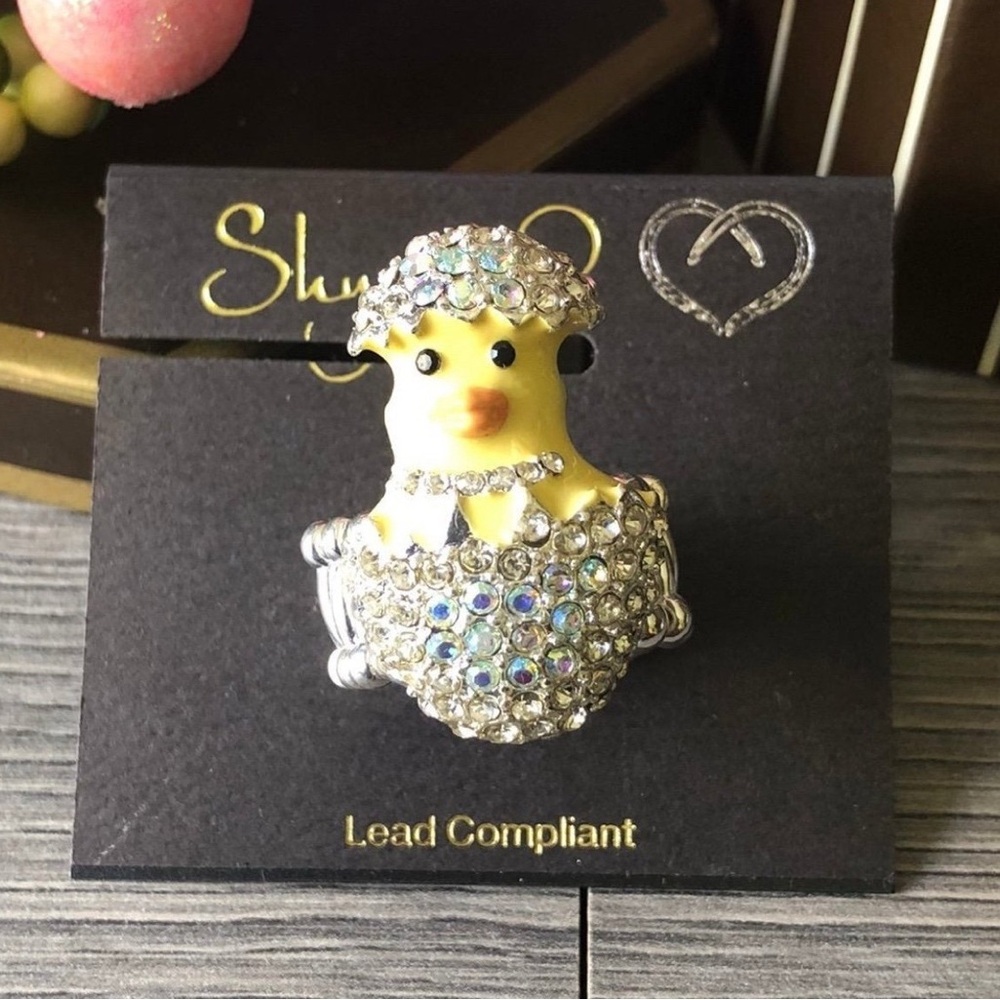 Bedazzled Easter Chick Stretchable Ring